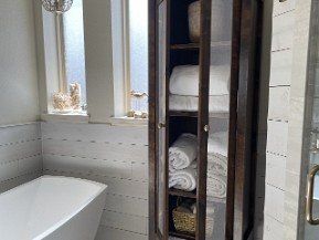 Towel Cabinet